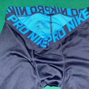 Men’s Nike pro leggings. Never worn. Size L